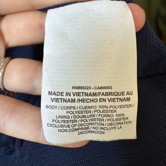 Men's Nike Windrunner Jacket (Olive & Green) - Picture 6 of 7